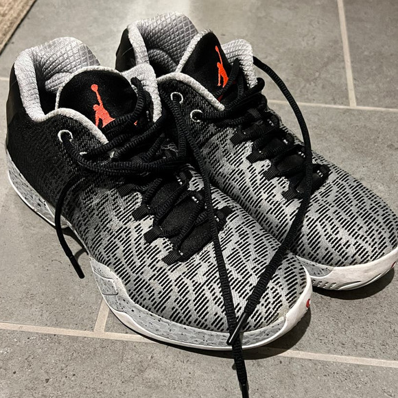 Jordan 29 Athletic XX9 Low Sneakers Infared Gray/White Men\'s Size 9 - 828051-003 main image 4